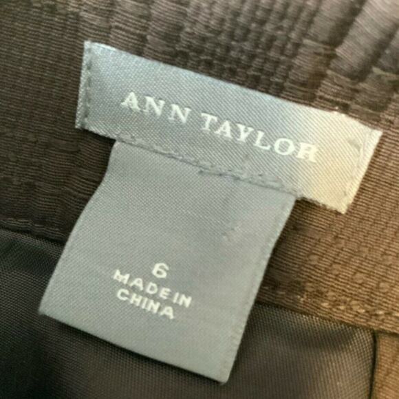 Ann Taylor Dress Women Sz 6 Back Zip Tribal Pattern Textured Jeweled Neck Sheath - Picture 8 of 9